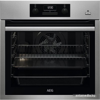 Электрический духовой шкаф AEG BES351111M