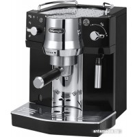 Рожковая помповая кофеварка DeLonghi EC 820.B